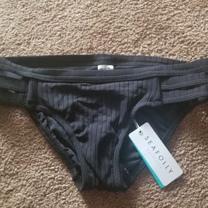 Seafolly black bikini bottom. Ribbed material, NW